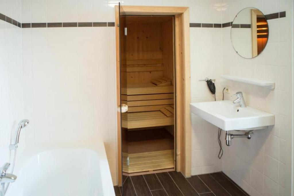Weidevilla Xxl Hollum  Exterior foto